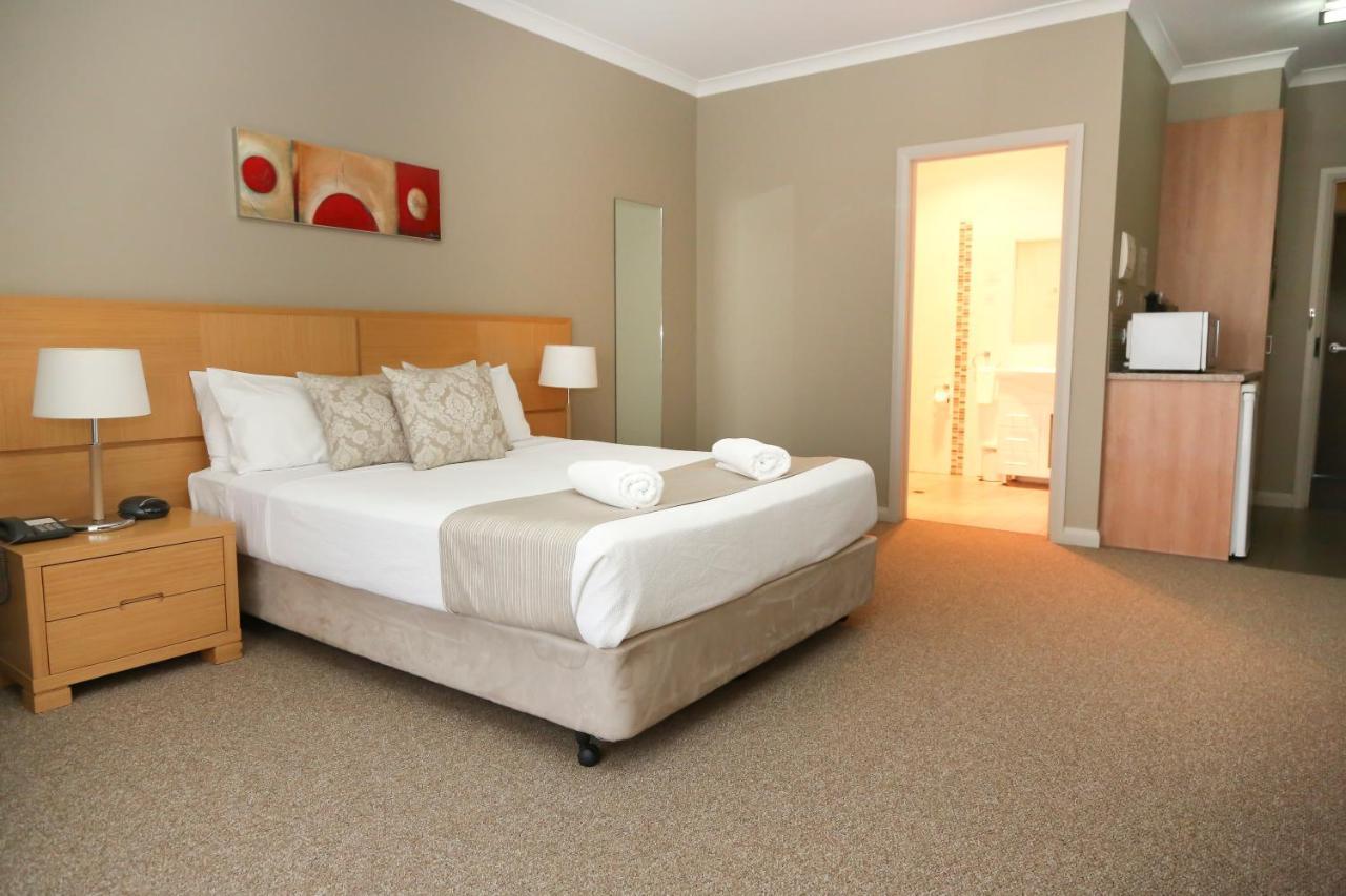 Centrepoint Apartments Грифит Екстериор снимка