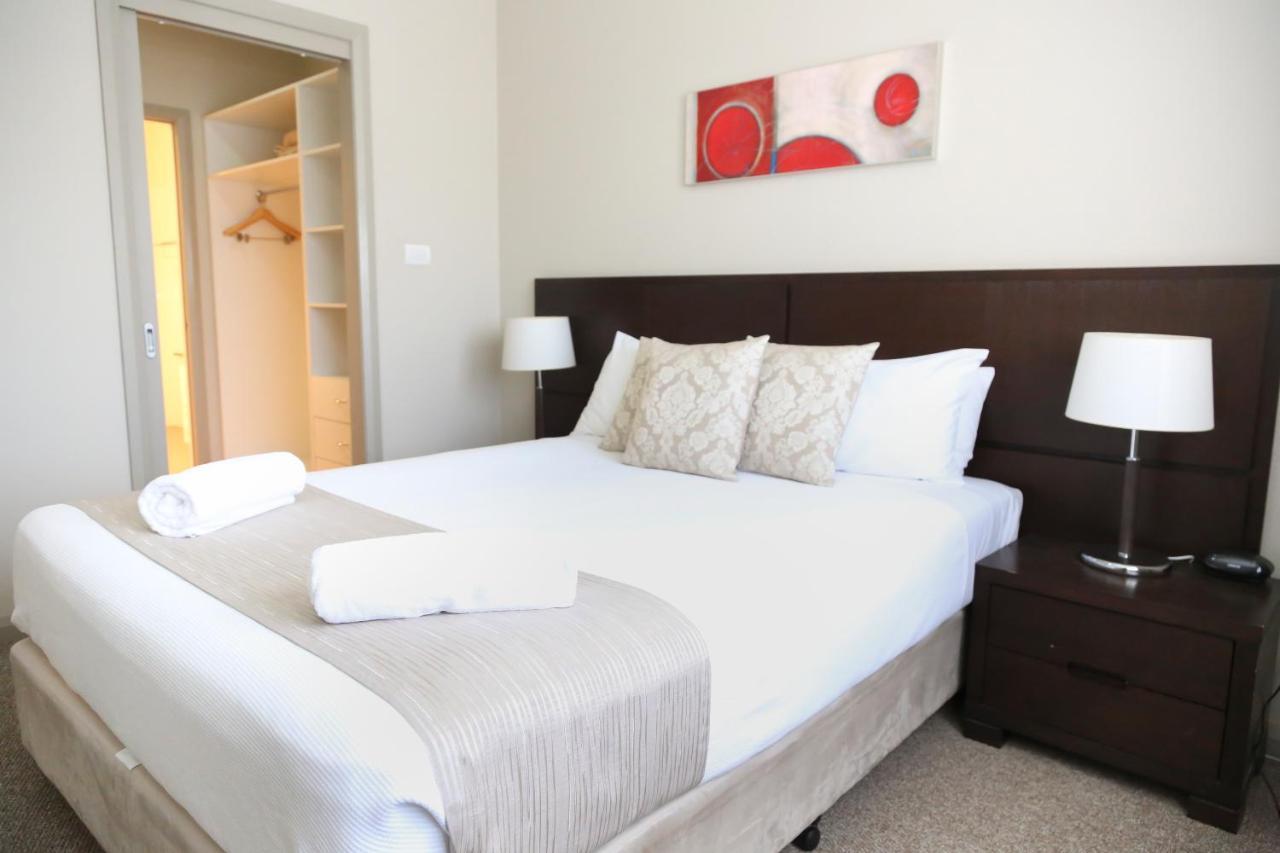 Centrepoint Apartments Грифит Екстериор снимка